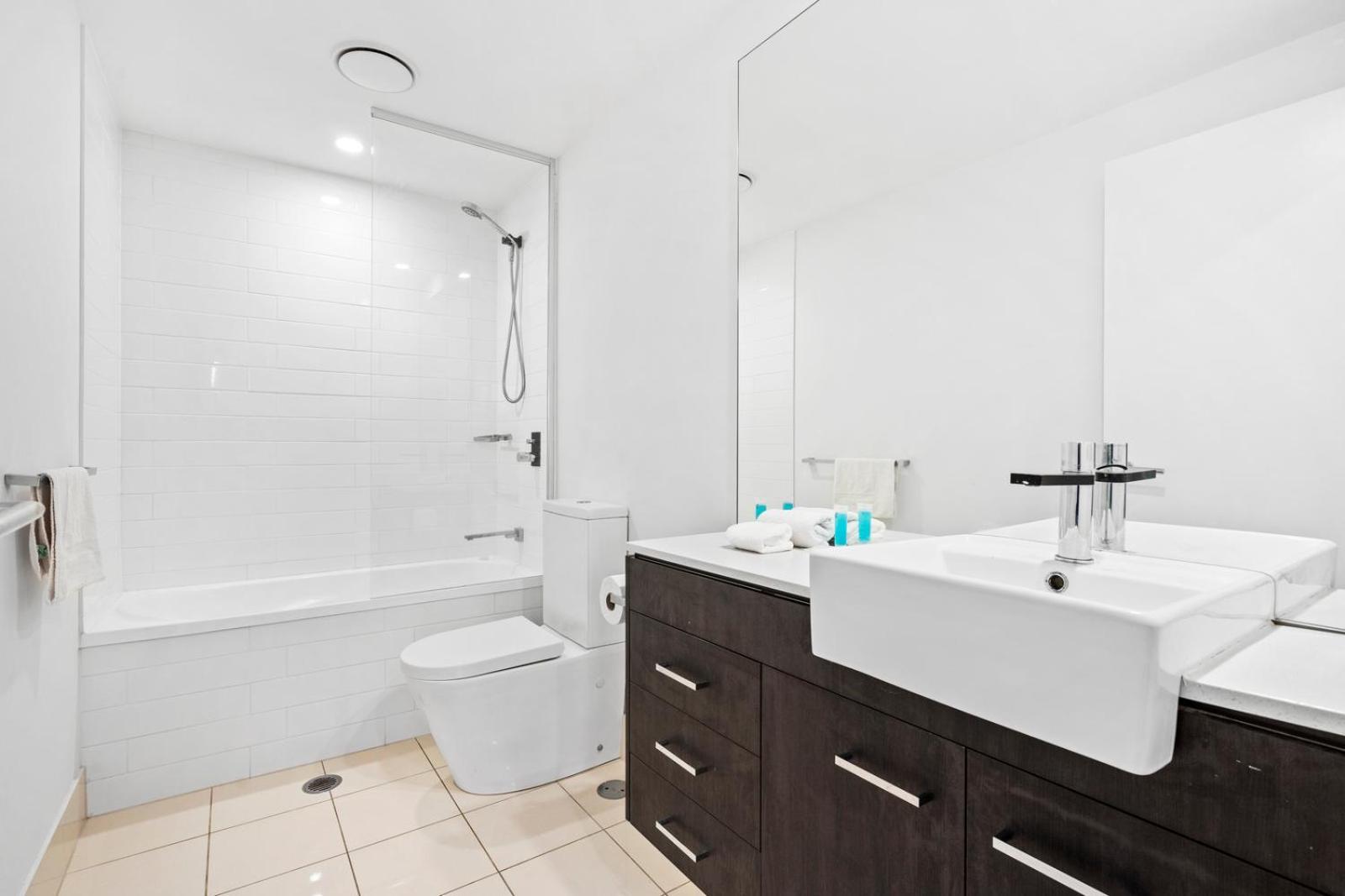 Harbour Quays Apartments 골드코스트 외부 사진